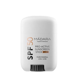 Madara SPF50 Pro-Active Sunscreen Stick – Solstift som skyddar mot UVA/UVB-strålar